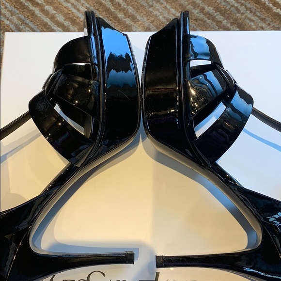 👏SOLD on IG👏YSL Black Patent Leather Pumps - Picture 4 of 7